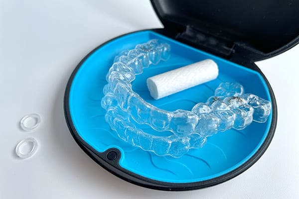 歯列矯正用のマウスピース矯正治療