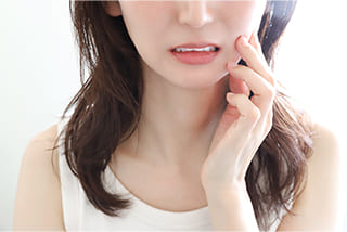 歯が痛い・削らないMIむし歯治療